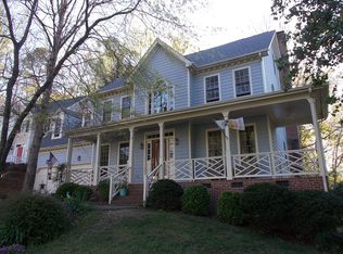 100 Parkmount Cir, Cary, NC 27519