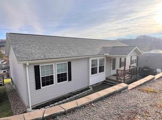 44 Sandy Dr, Grafton, WV 26354