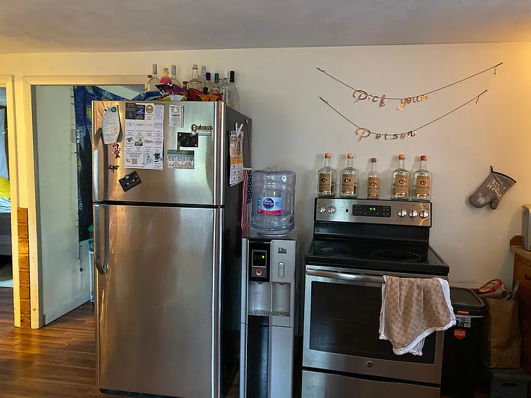 26 Sweeney Ln — Photo 3