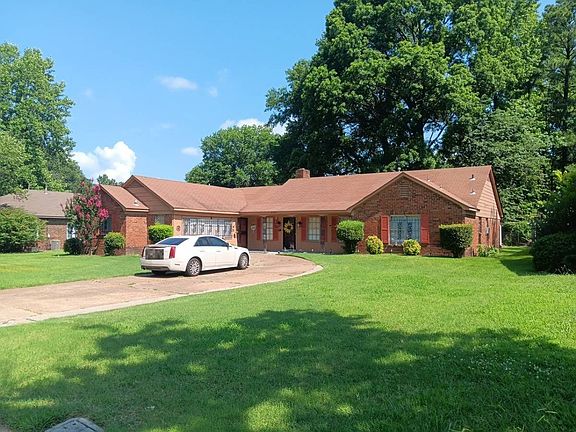 2nd image of 2048 E Raines Rd