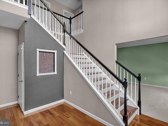 5th image of 208 N Sandy Ln