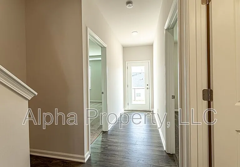 371 Highline Trl — Photo 8