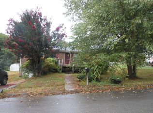 2390 Glengerrie Dr, Soddy Daisy, TN 37379