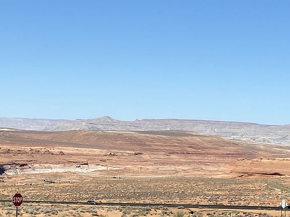2nd image of 300 N Lake Powell Blvd