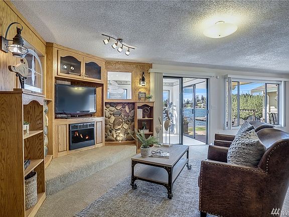 5th image of 1200 E Lakeshore Dr