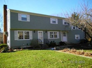73 Quaker Dr, West Warwick, RI 02893