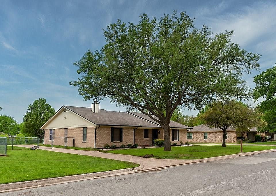 2nd image of 7706 Jamie Renee Ln