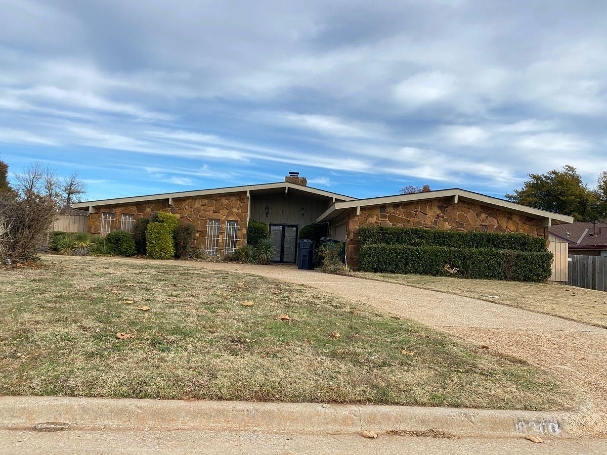8300 Brookridge Dr, Oklahoma City, OK 73132 Zillow