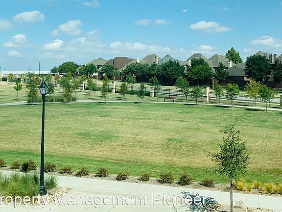 3rd image of 8137 Snowmass Dr