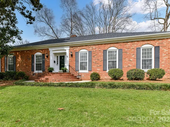 3901 Chandworth Rd, Charlotte, NC 28210