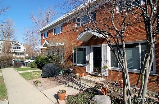 1st image of 4455 N Hermitage Ave Unit B