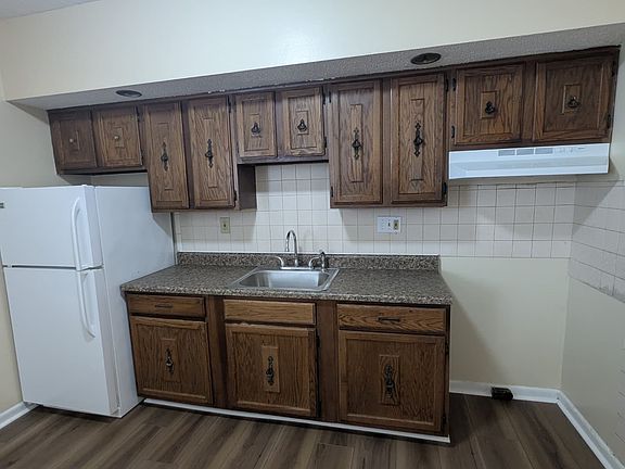 4th image of 104 Lexington Ave #Cc