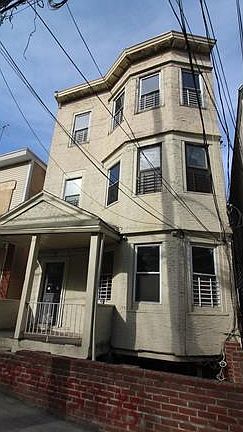 2nd image of 21 Van Cortland Park Ave #2