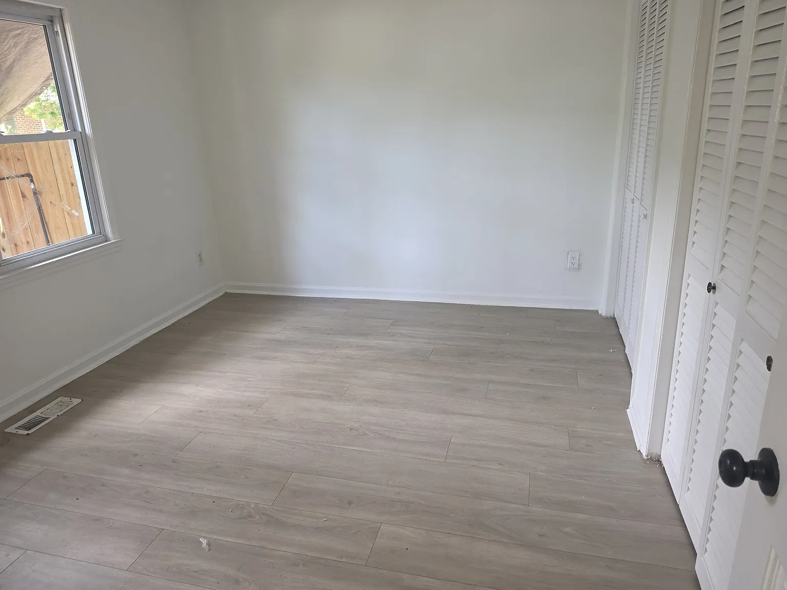 2 bed, 950 sqft, $1,450 — Photo 4