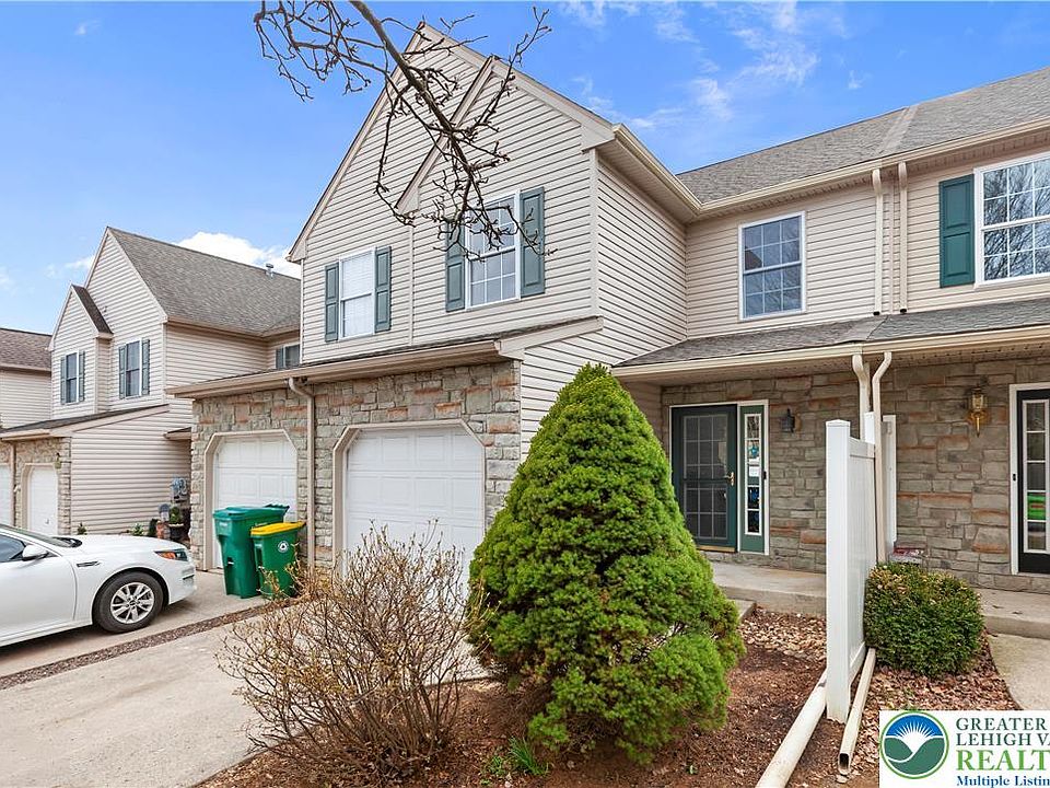 1st image of 8014 Heritage Dr