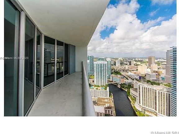 5th image of 475 Brickell Ave APT 4912