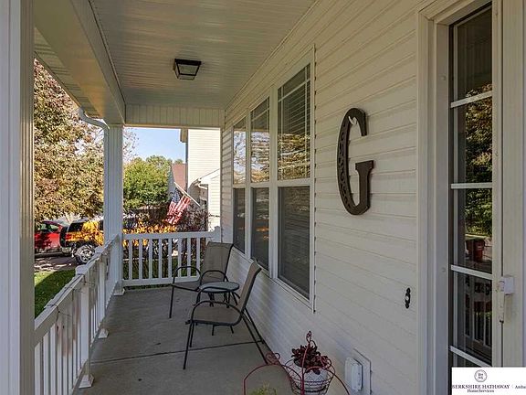 4th image of 11313 S 199th St