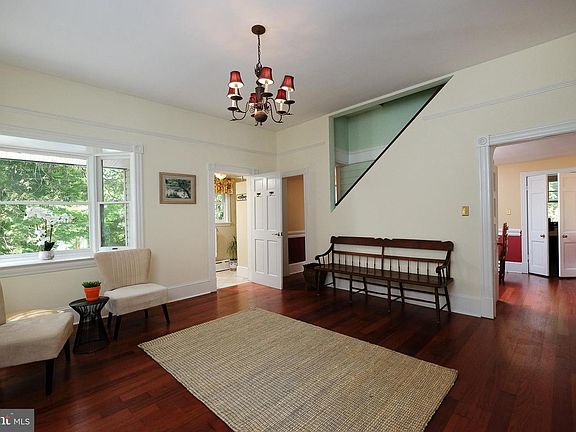 5th image of 5066 Macarthur Blvd NW #802
