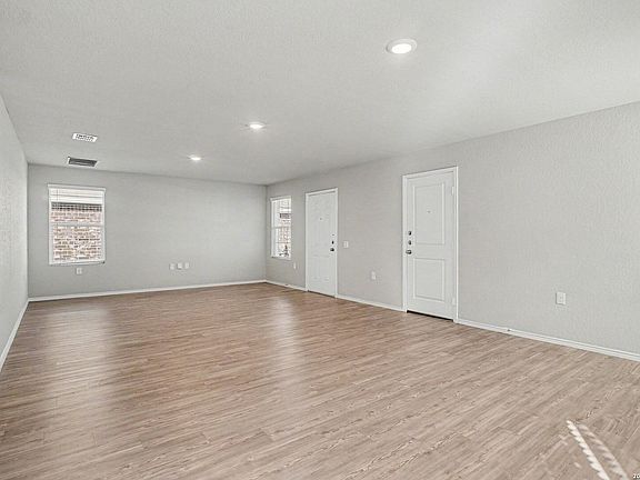 3rd image of 4406 Meadowland