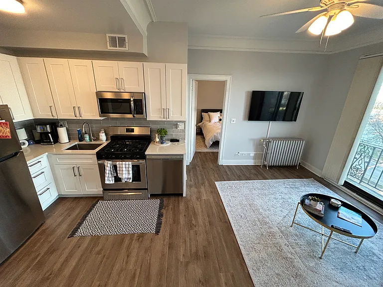 3330 N Lake Shore Dr — Photo 25