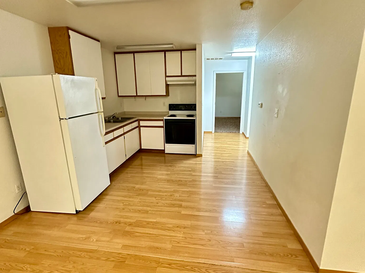 2 bed, 800 sqft, $1,550 — Photo 3