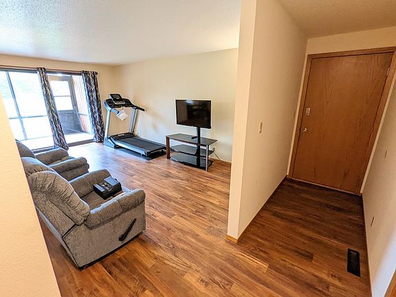 5th image of 300-7 E 25th St