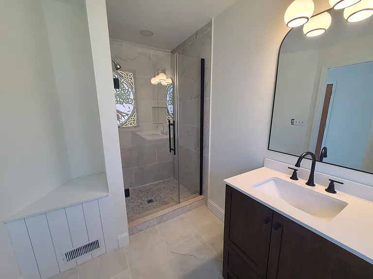 450 Main St — Photo 12