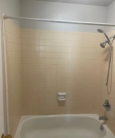 136 2nd Ave #2 — Photo 3