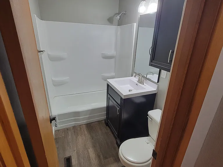 453 N Slade Ave — Photo 12