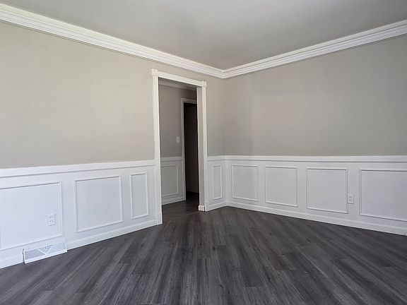 3rd image of 21222 Audrey Ave