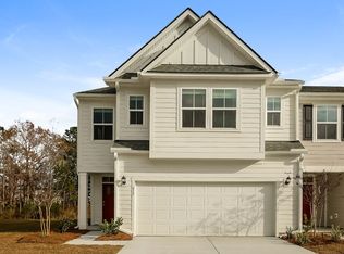 615 Trotters Ln, Moncks Corner, SC 29461
