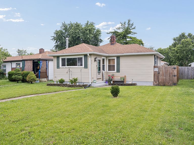 Listing photo 3