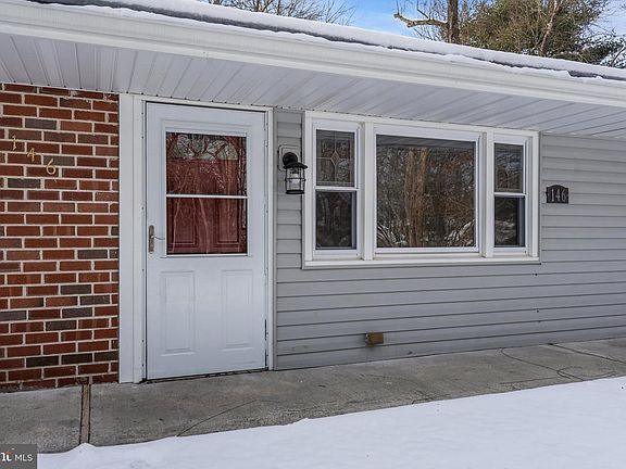 3rd image of 146 Arch St