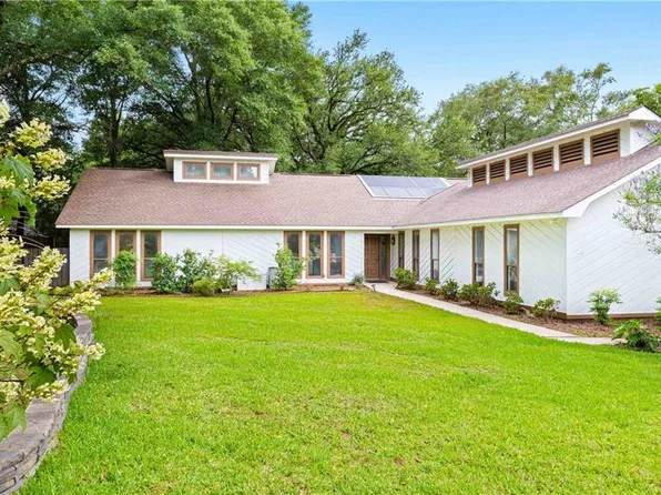 1620 Woodridge Ct, Mobile, AL 36695