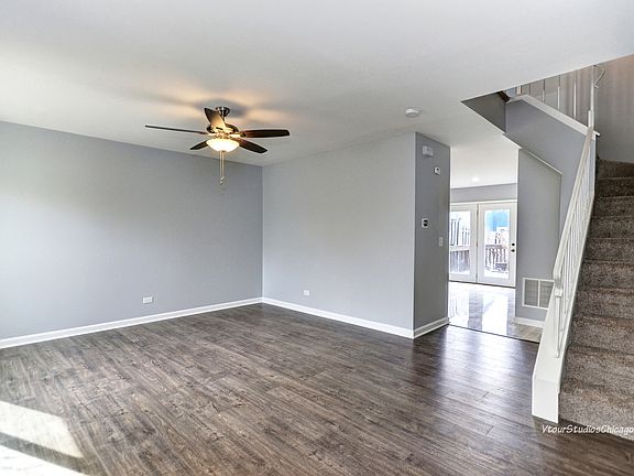 2nd image of 1143 Brunswick Ln