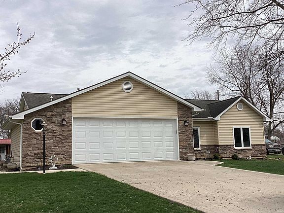 3rd image of 11527 Saint Francis Way