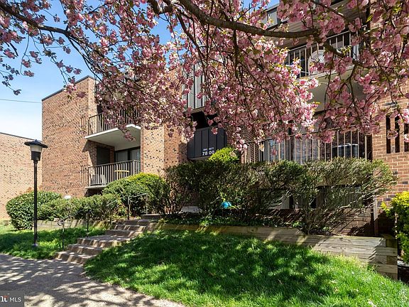 3rd image of 7800 Dassett Ct APT 204