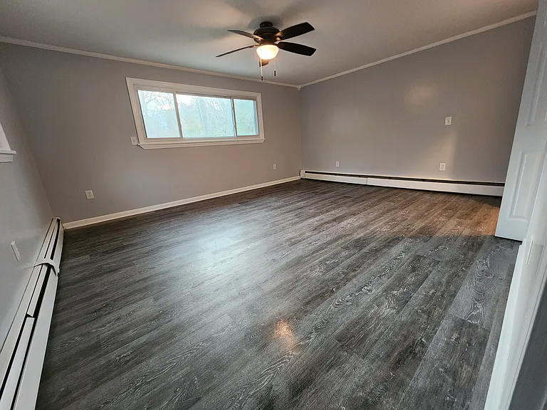 1751 S Main St — Photo 28