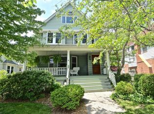 1490 Mars Ave, Lakewood, OH