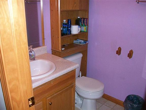 4th image of 1209 Abbington Ct