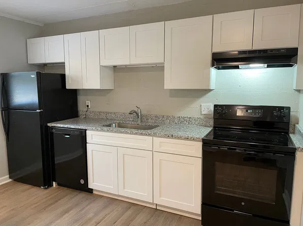 160 Drum St, Lincolnton, NC 28092