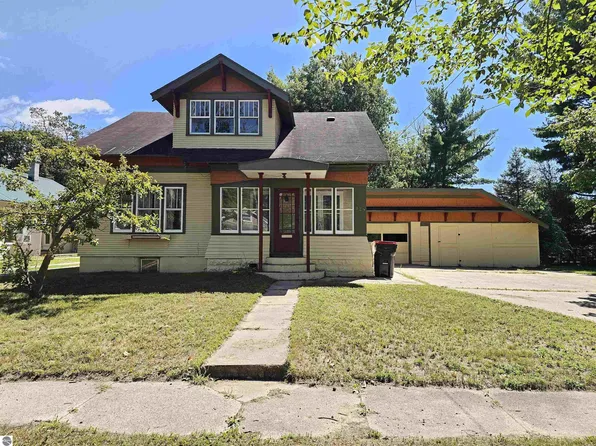 129 W Stimson Ave, Reed City, MI 49677