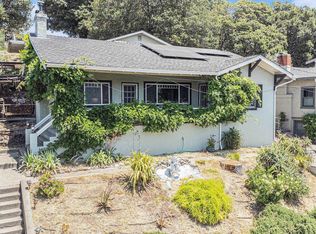 925 Grandview Ave, Martinez, CA 94553