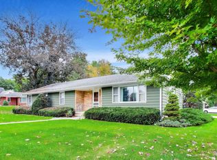 3601 W Clover Ave, McHenry, IL 60050