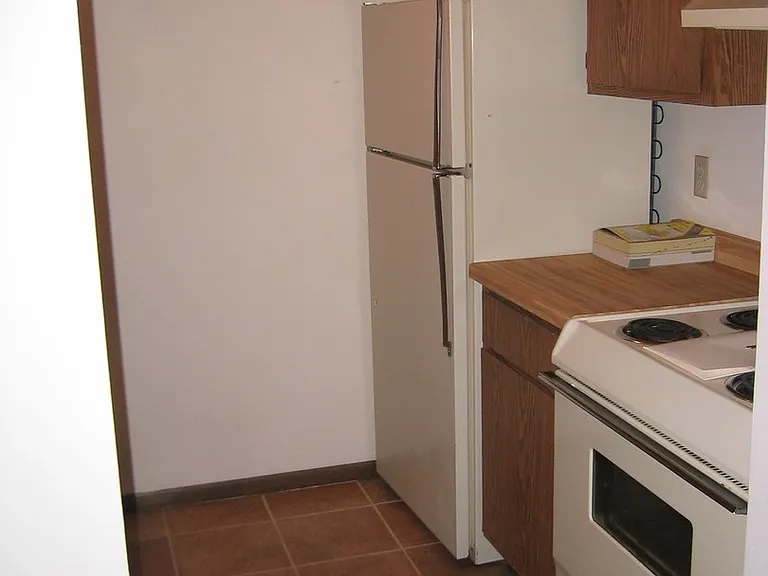 1616 Kenilworth Ct — Photo 16