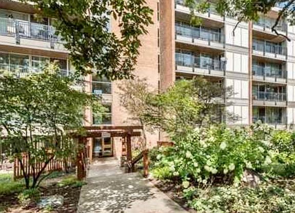 5th image of 6010 Oakwood Dr APT 6C