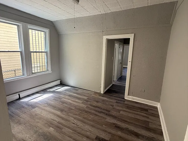 186 N 12th St #1B — Photo 12