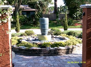 809 Exmoor St, Sarasota, FL 34243