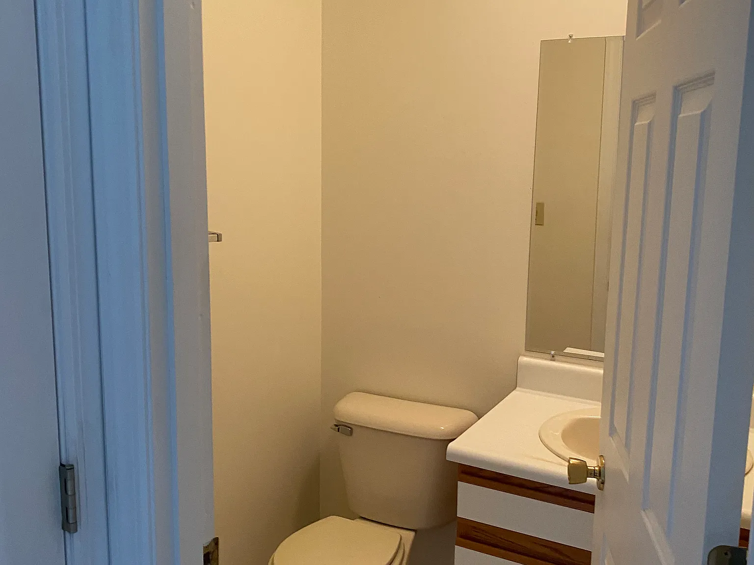 2 bed, 1.5 bath, 1000 sqft, $1,000 — Photo 4