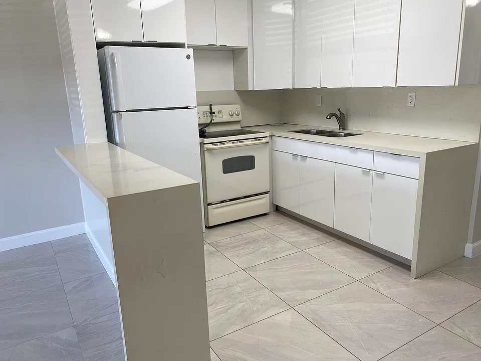 7 Kingswood E #A